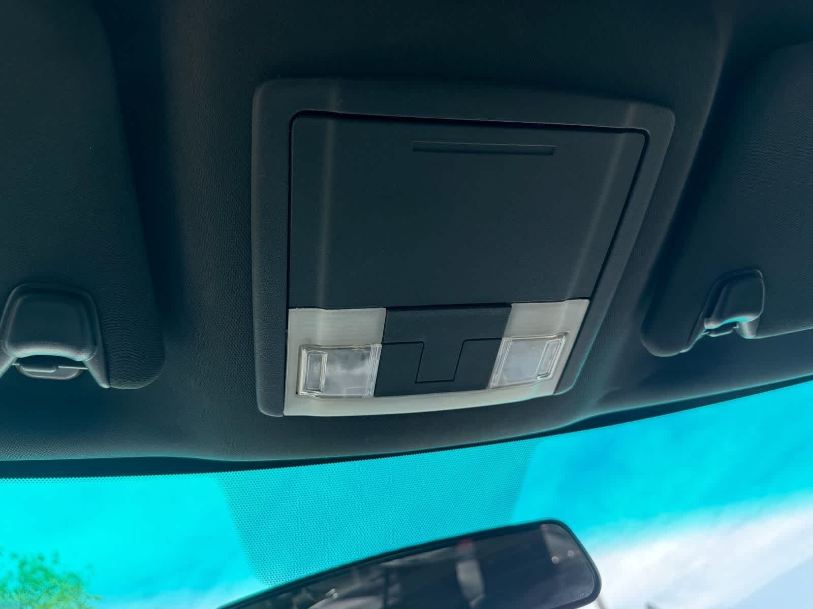 Used 2014 Oxford White Ford Base image 25
