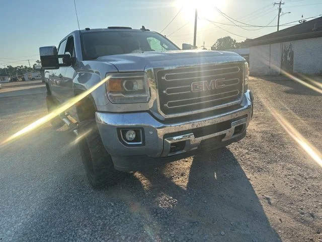 2015 GMC Sierra 4WD Crew Cab Short Box SLT's photo