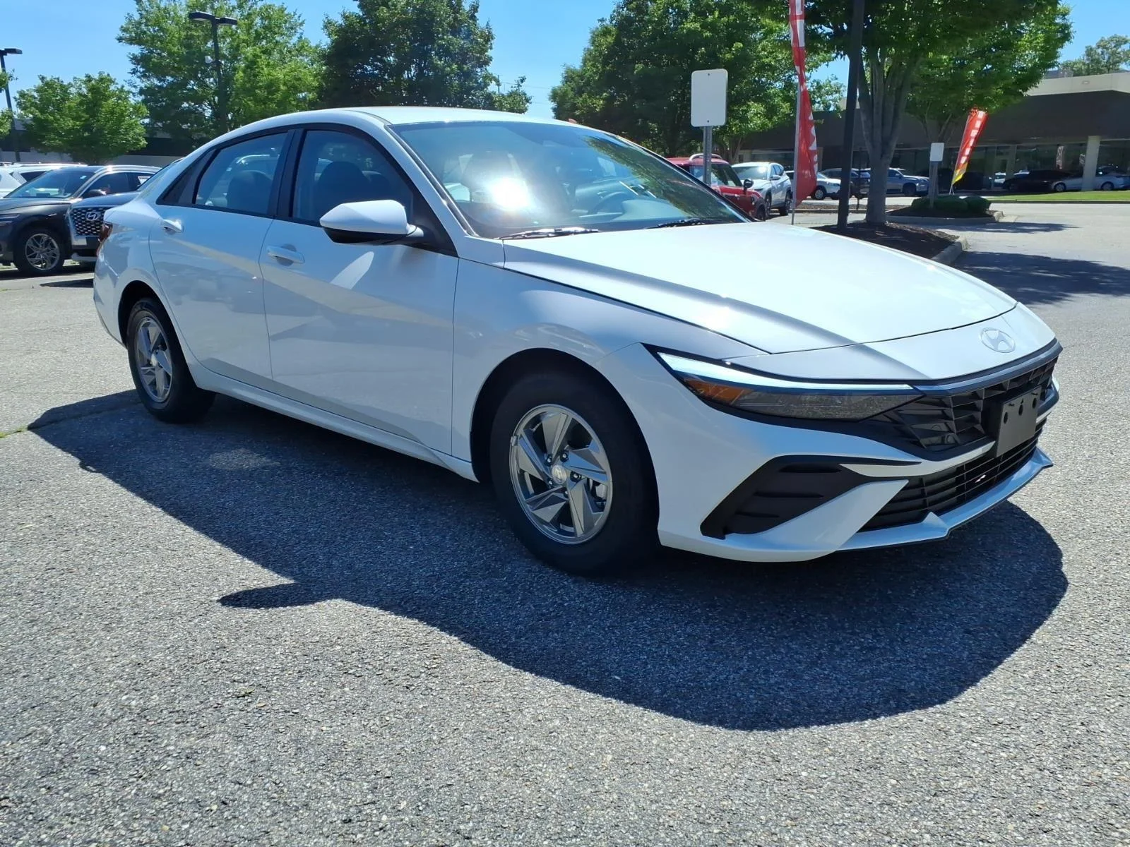 New 2026 Serenity White Pearl Hyundai SE image 4