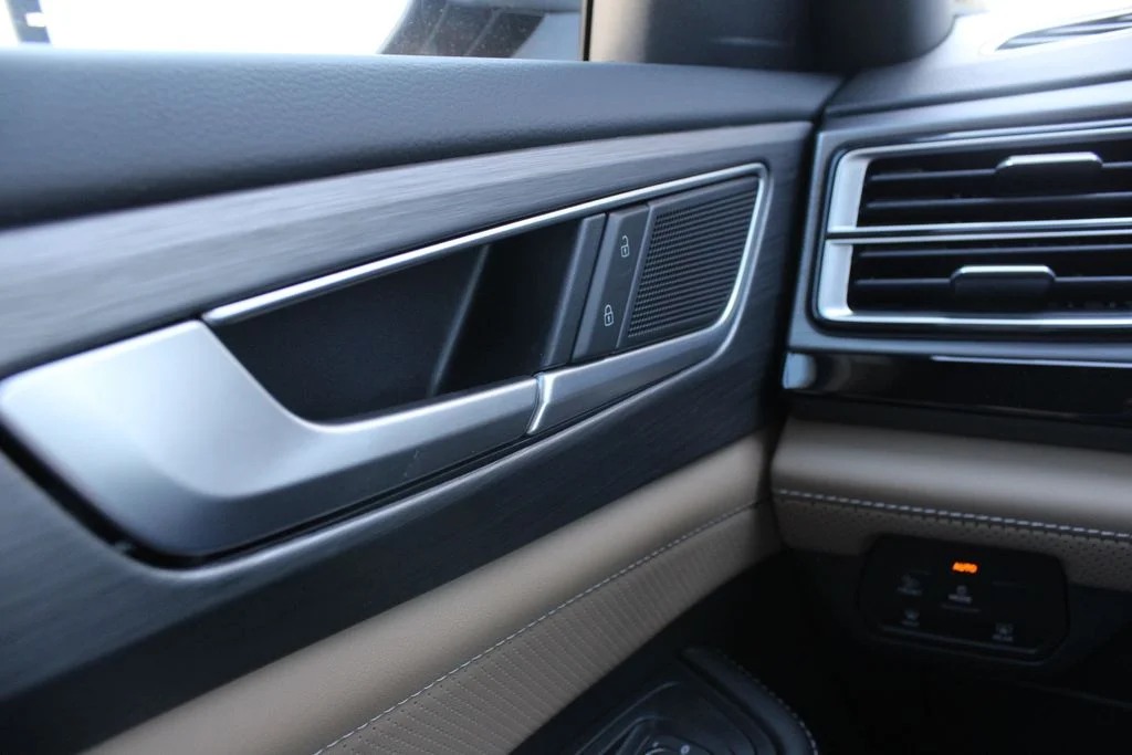 New 2026 Gray Volkswagen 2.0T SE w/Technology image 7