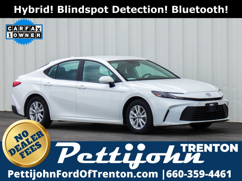 2025 Toyota Camry LE