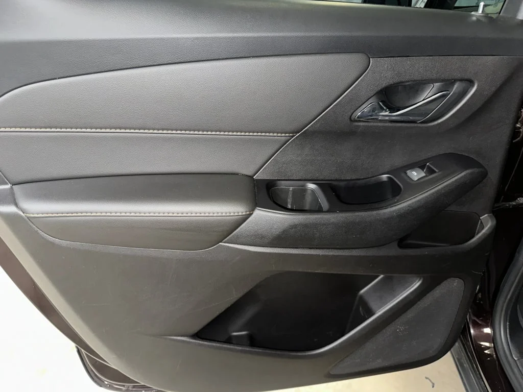 2020 Chevrolet Traverse 1LT - Photo 19