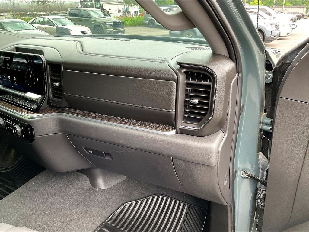 Used 2025 Gray Chevrolet LT image 13