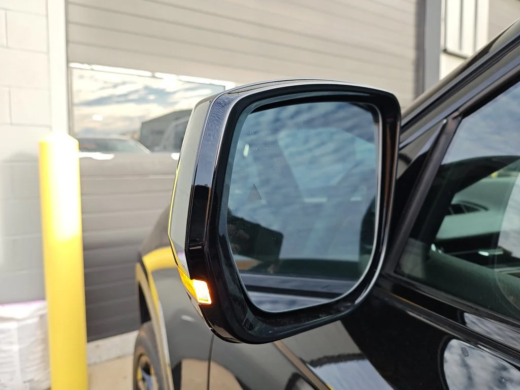 Used 2025 Black Jeep Altitude X image 3