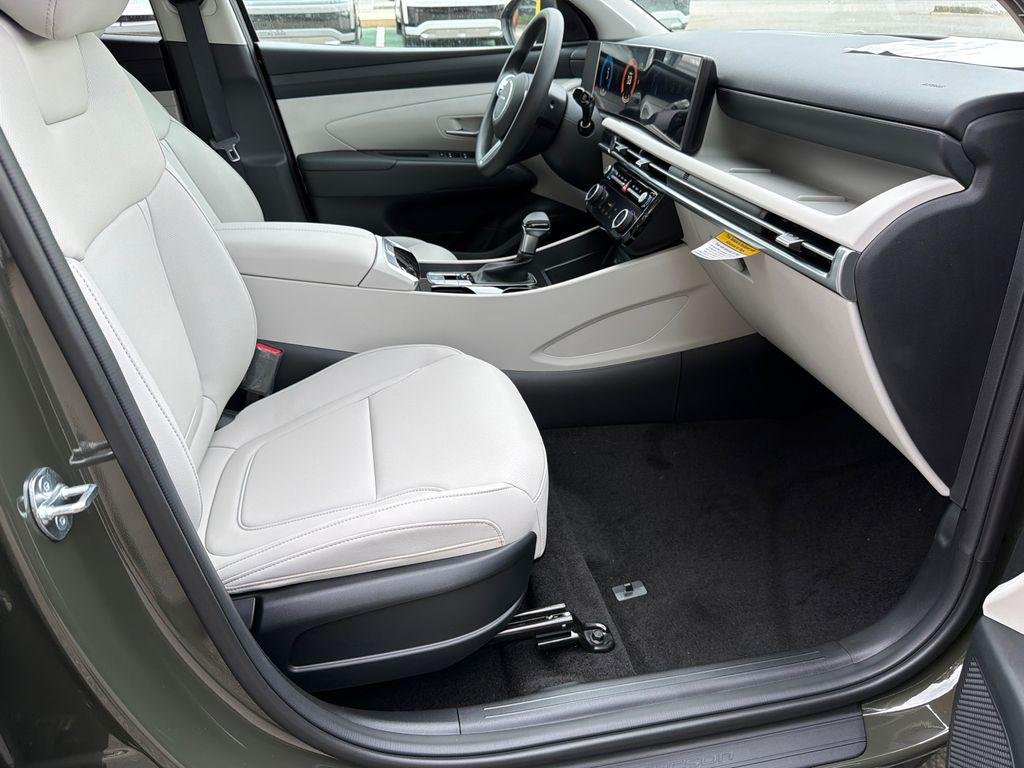 New 2026 Green Hyundai SEL FWD image 13