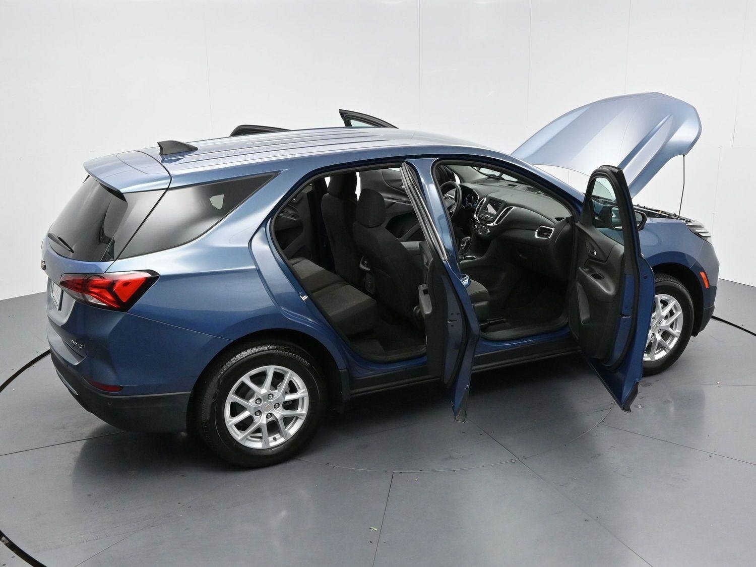 Used 2024 Lakeshore Blue Metallic Chevrolet LT image 38