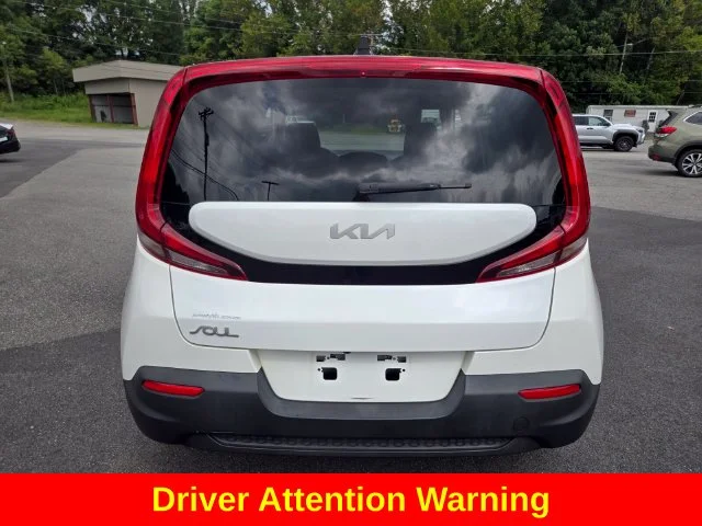 Used 2022 White Kia LX image 8