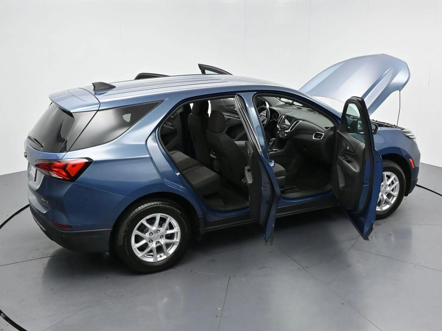 Used 2024 Lakeshore Blue Metallic Chevrolet LT image 38