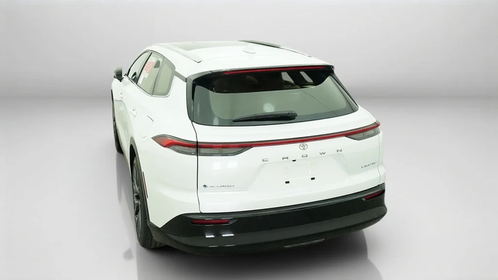 New 2026 Oxygen White Toyota Limited image 13