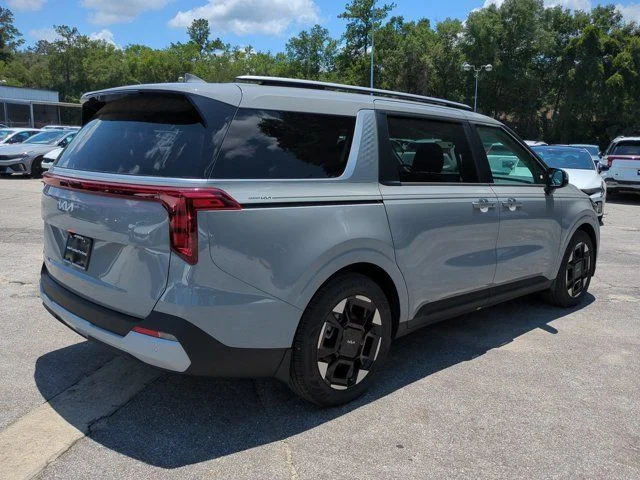 New 2026 Ceramic Silver Kia EX image 5