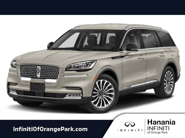 Used 2021 Silver Lincoln Reserve image 1