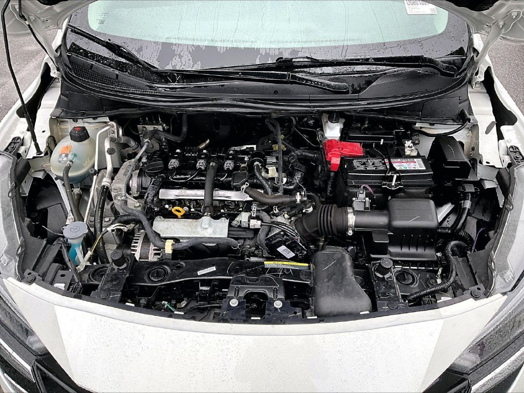 Used 2025 White Nissan 1.6 SV image 29