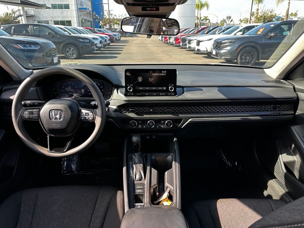 Used 2023 Silver Honda LX image 17