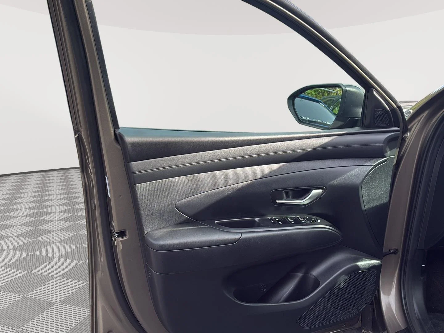 Used 2025 Cashmere Bronze Hyundai SEL Convenience image 24