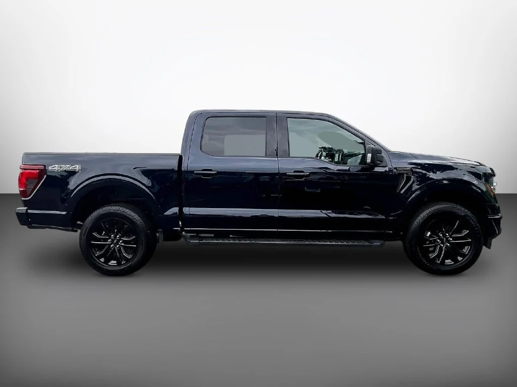 Used 2026 Blue Ford XLT image 8