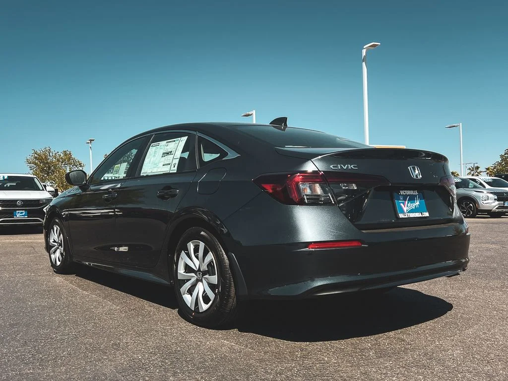New 2026 Meteorite Gray Metallic Honda LX image 4