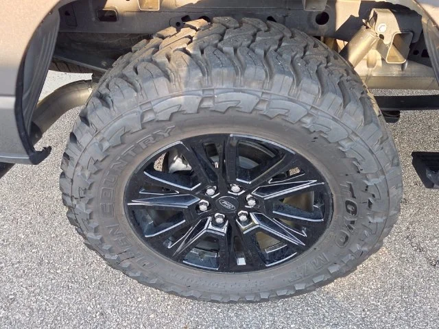Used 2025 Gray Ford Platinum image 16