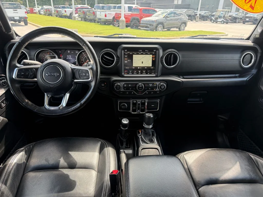 Used 2018 Black Jeep Unlimited Sahara image 7