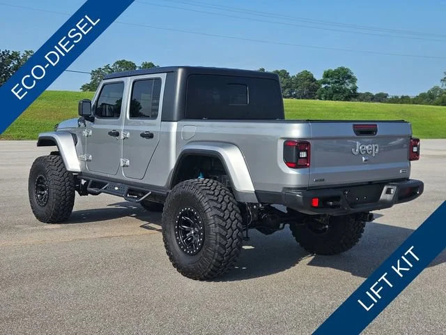 Used 2021 Silver Jeep Overland image 3