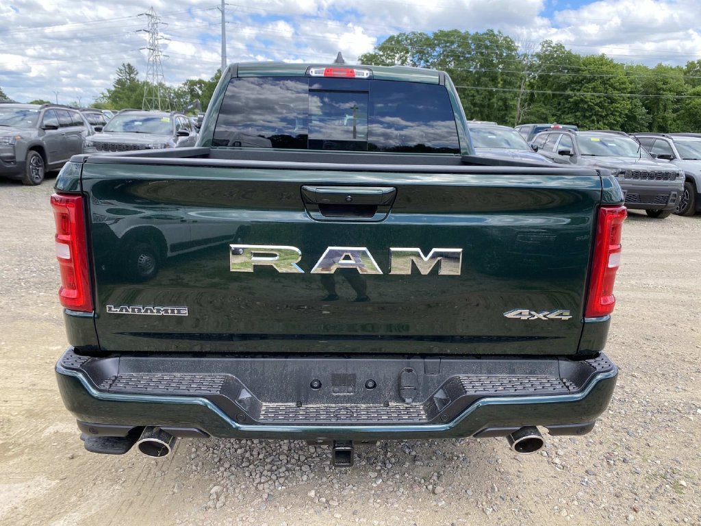 New 2026 Serrano-Green Metallic Exterior Paint Ram Laramie image 4