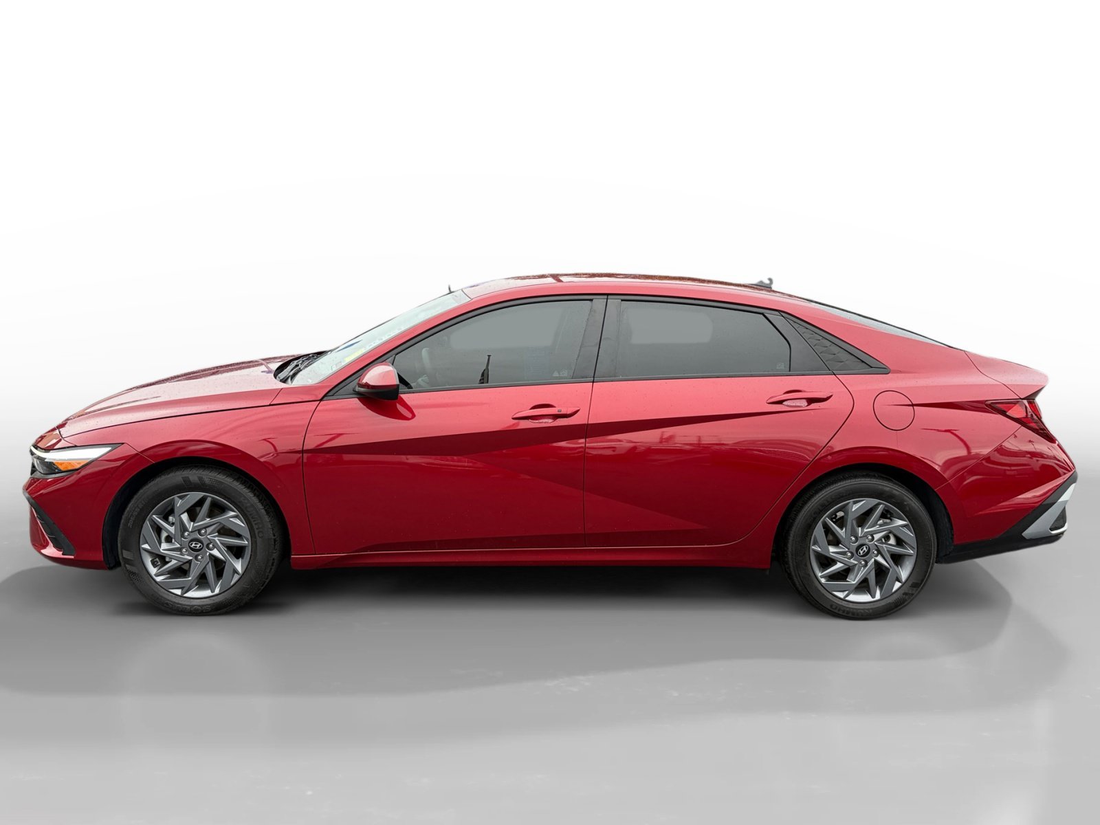 Certified Used 2024 Red Hyundai SEL image 2