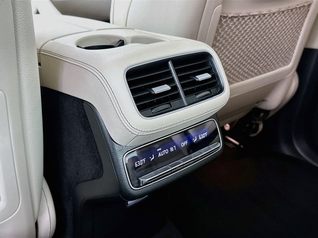 Certified Used 2024  Mercedes-Benz GLS 450 image 26