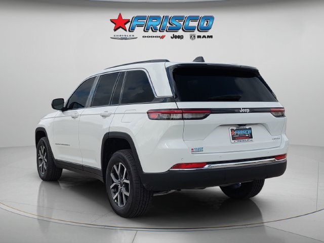 New 2027 Bright White Clear-Coat Paint Jeep Laredo image 5