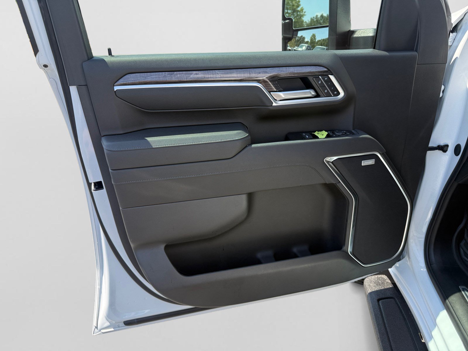 2026 Chevrolet Silverado 2500 HD LTZ - Photo 10