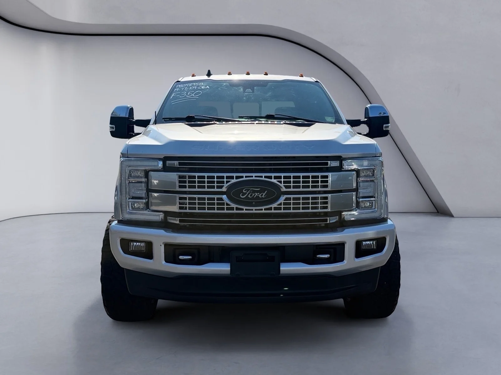 Used 2019 Ingot Silver Metallic Ford Platinum image 8