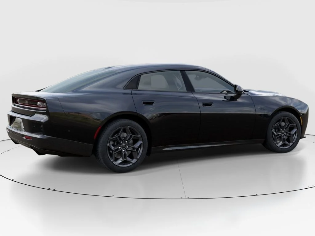 New 2026 Diamond Black Crystal Pearlcoat Dodge R/T image 4