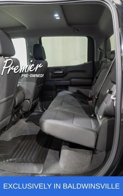 Used 2023 Black Chevrolet Custom image 9