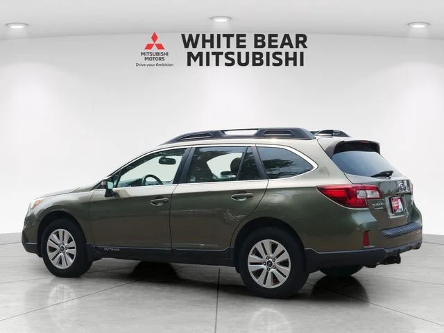 Used 2016 Green Metallic Subaru 2.5i Premium image 4
