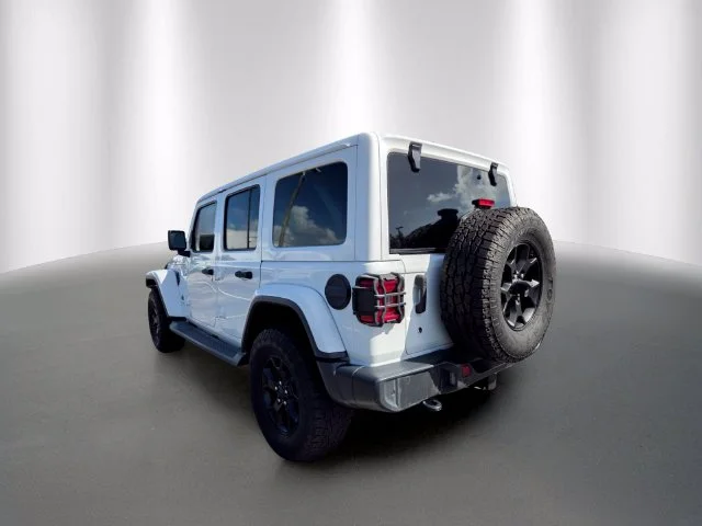 Used 2018 Bright White Clearcoat Jeep Unlimited Sahara image 2