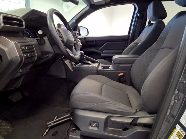 Used 2024  Toyota SR5 image 11