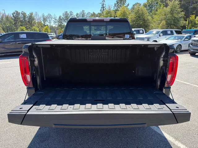 Used 2021 ONYX BLACK GMC SLT image 18