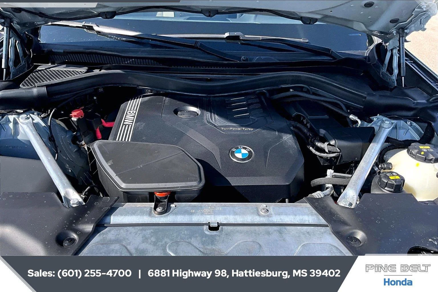 Used 2022 Brooklyn Grey Metallic BMW sDrive30i image 8