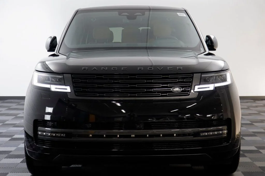 New 2026 Black Land Rover SE image 25