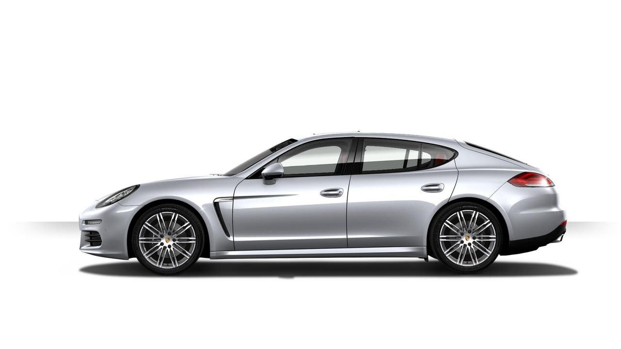 Used 2016 Rhodium Silver Metallic Porsche Edition image 2