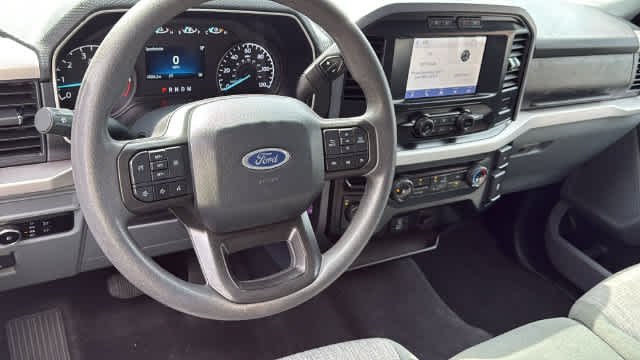 Used 2023 Oxford White Ford XLT image 21