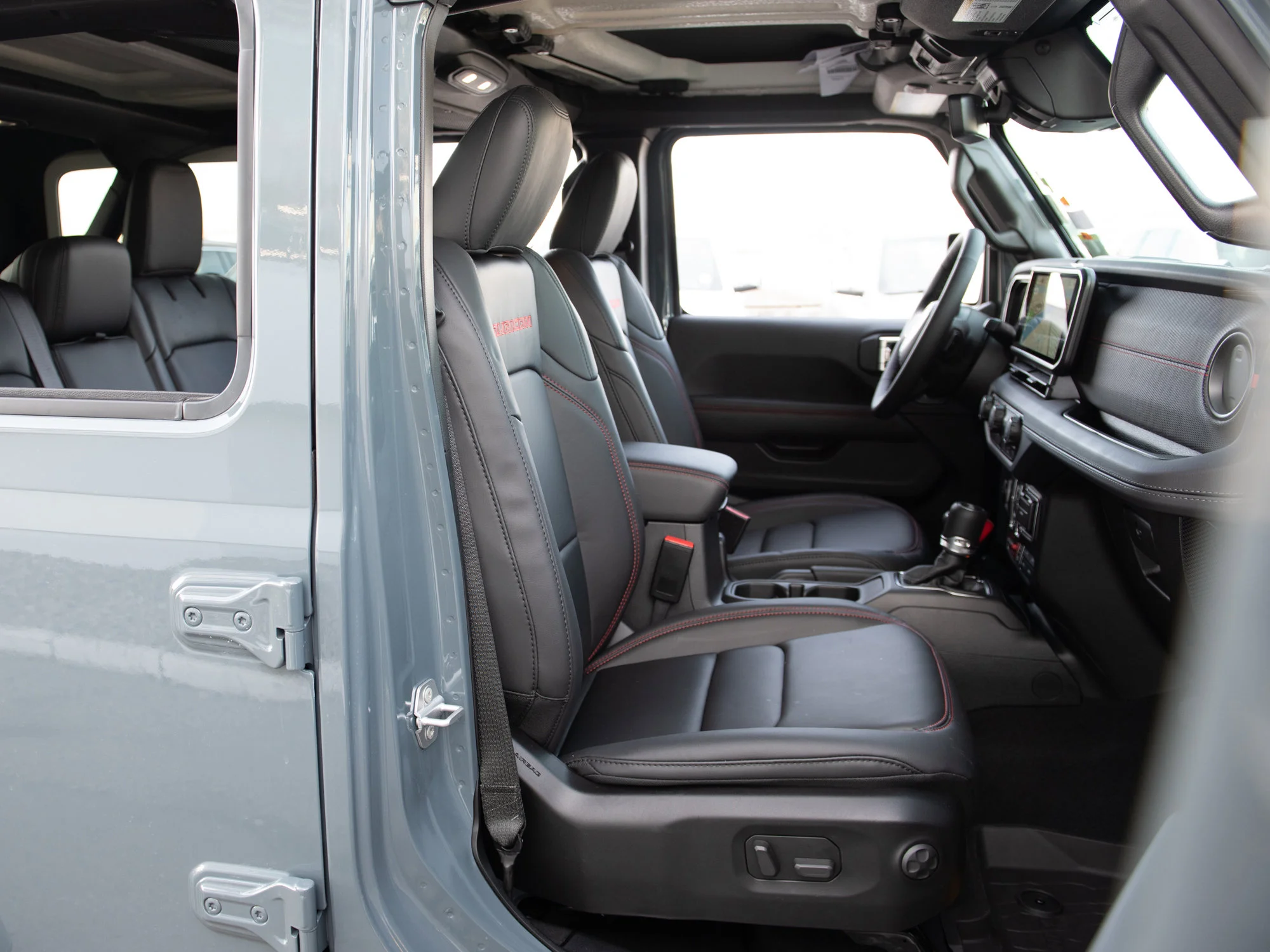 New 2026 Dark blue Jeep Rubicon X* 4 Door 4x4, 35 Inch Tires, Steel Bumpers, Nappa Leather image 23