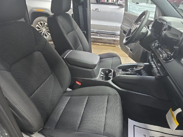 2026 Chevrolet Colorado LT - Photo 11