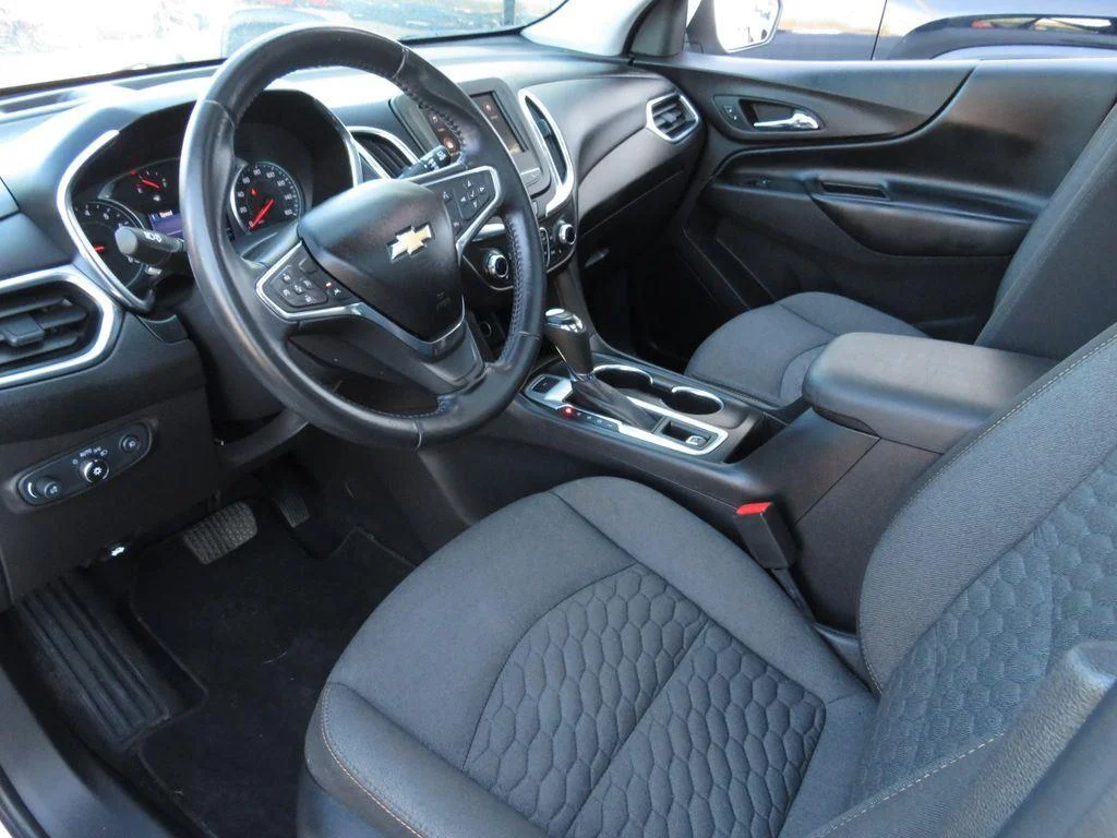 Used 2020 Summit White Chevrolet LT image 19