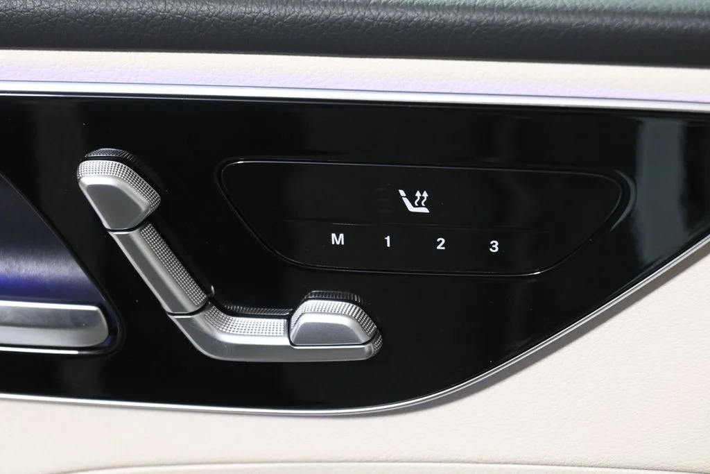 Used 2026  Mercedes-Benz C 300 image 24