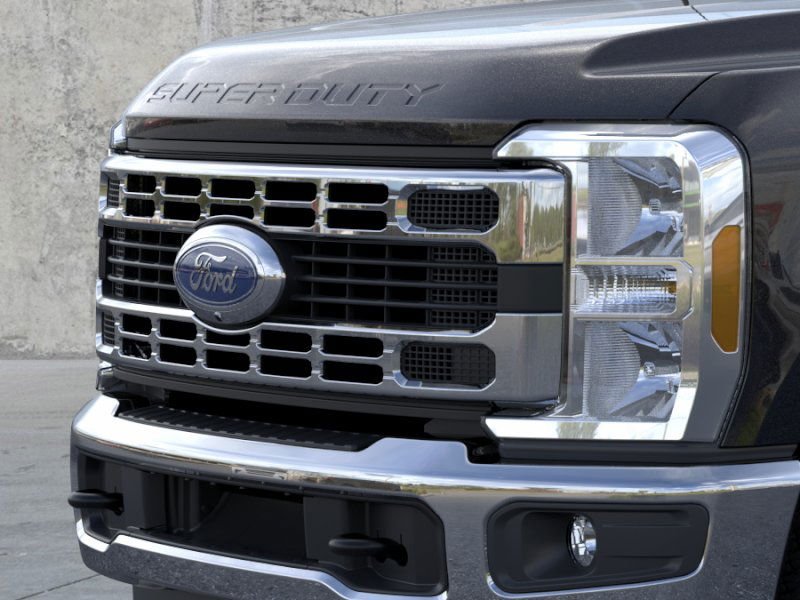 2025 Ford F-350 Super Duty XLT - Photo 17