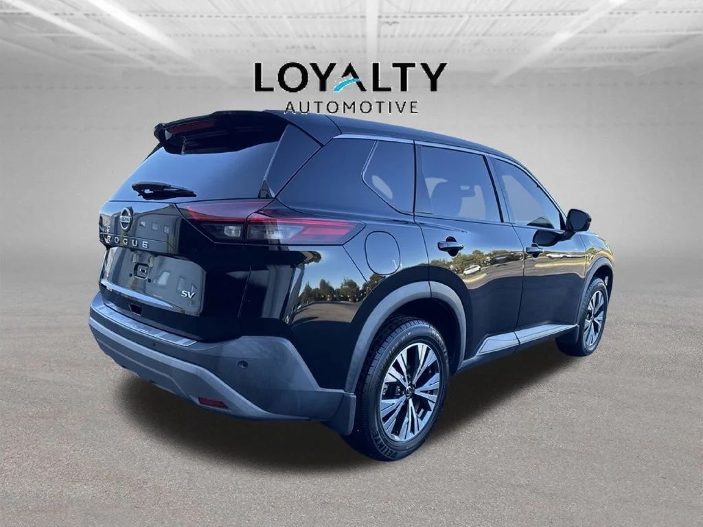 Used 2021 Black Nissan SV image 5