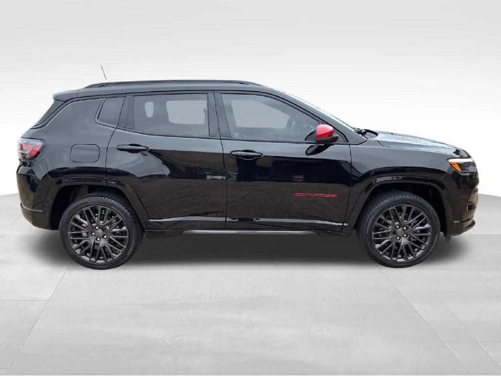 Used 2023 Black Jeep Limited image 7
