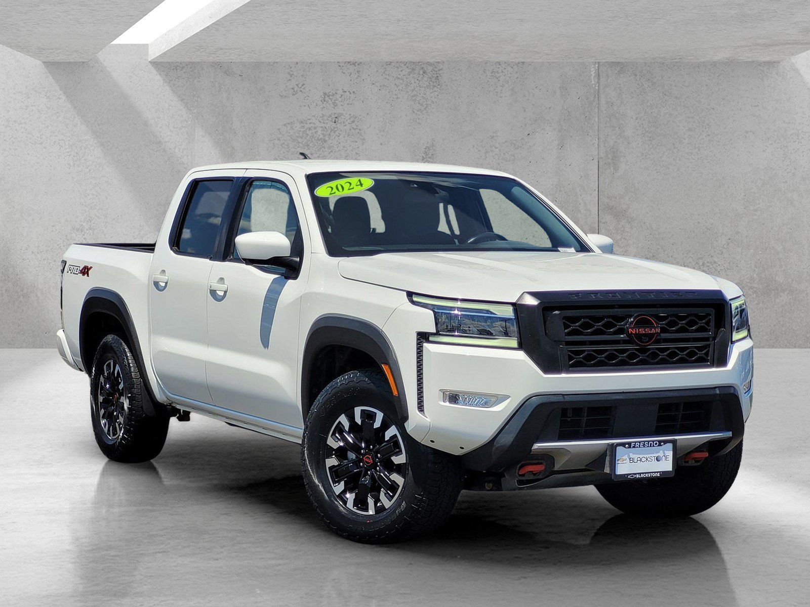 2024 Nissan Frontier PRO-4X Crew Cab 4X4's photo