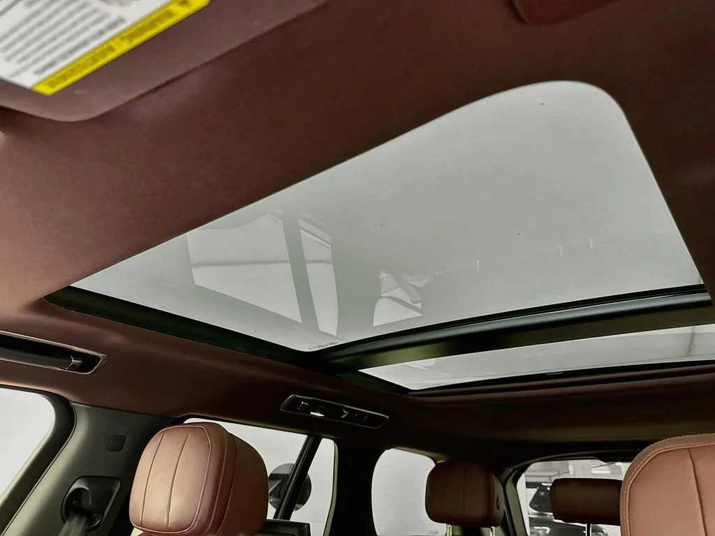 Used 2024 Black Land Rover SE image 22