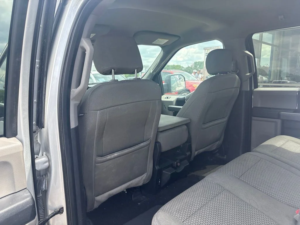 Used 2019 Silver Ford XLT image 30