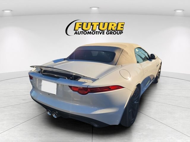 Used 2016  Jaguar Base image 3